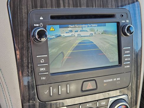 Used 2013 Chevrolet Traverse LT AWD/4WD image 23