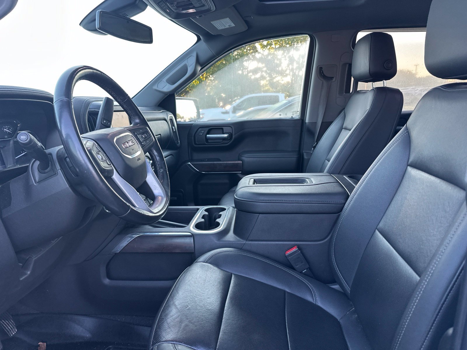 Used 2021 GMC Sierra 1500 SLT w/ SLT Premium Plus Package AWD/4WD image 10