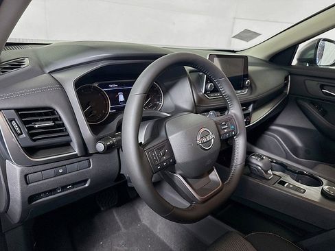 New 2026 Nissan Rogue SV image 9