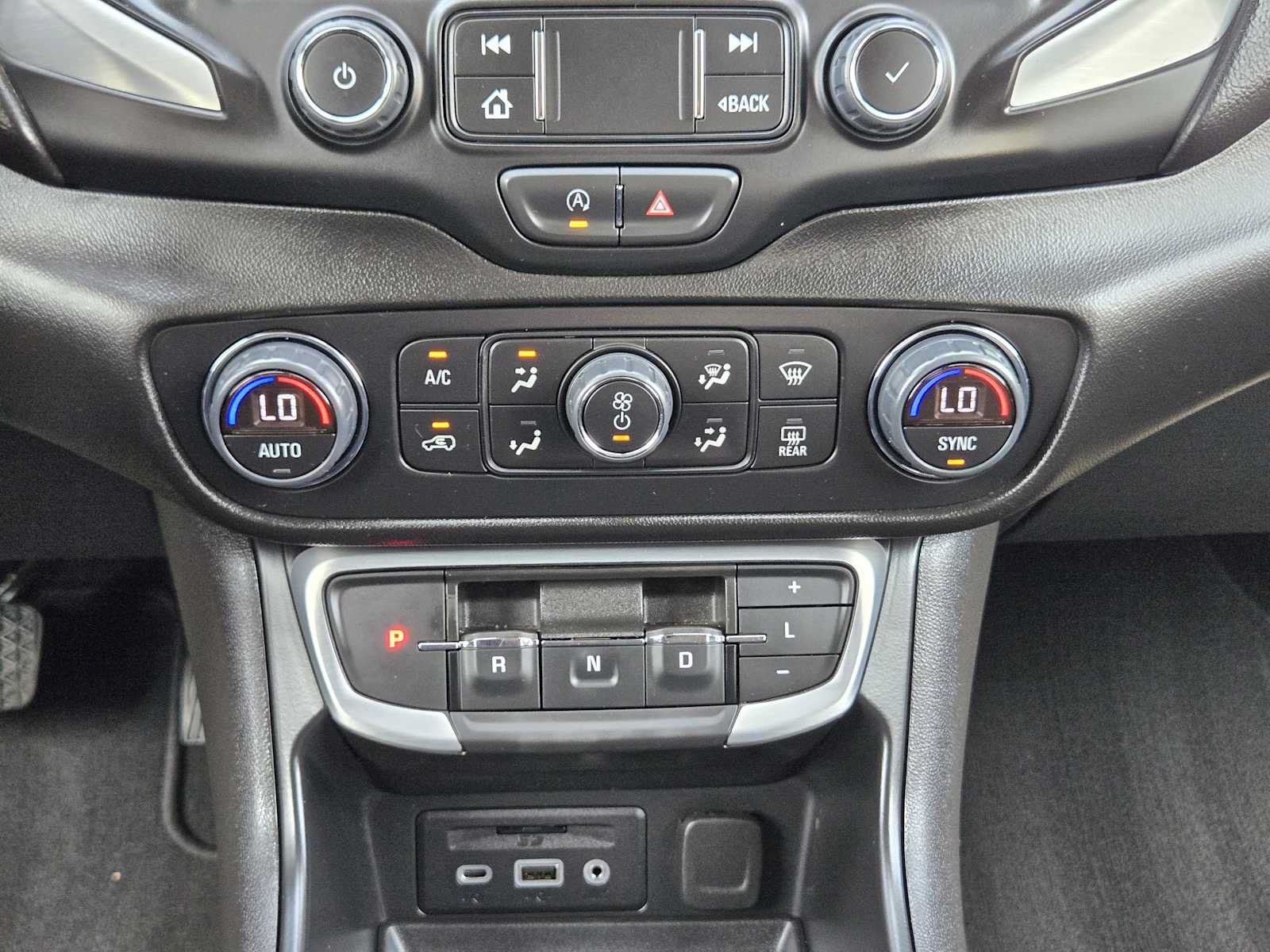 Certified 2023 GMC Terrain SLE w/ Driver Convenience Package FWD image 20