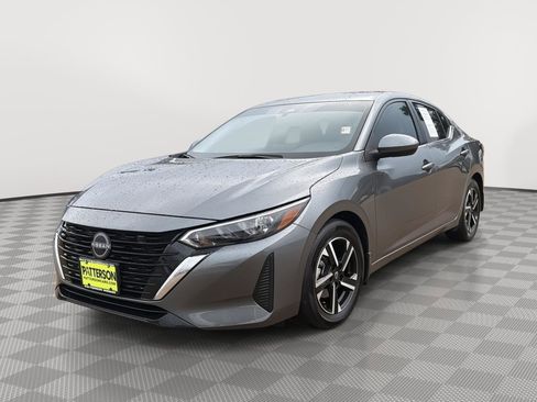 Used 2025 Nissan Sentra SV w/ All-Weather Package FWD image 4