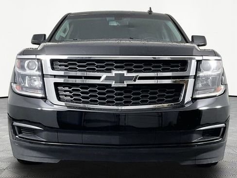 Used 2018 Chevrolet Tahoe LS RWD image 2