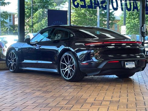 Used 2024 Porsche Taycan 4S w/ Technology Package (P6F) AWD/4WD image 12