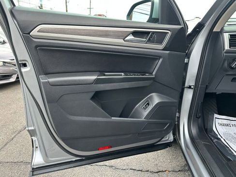 Used 2021 Volkswagen Atlas SEL image 9