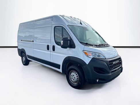 Used 2025 RAM ProMaster 2500 w/ Convenience Group FWD image 1