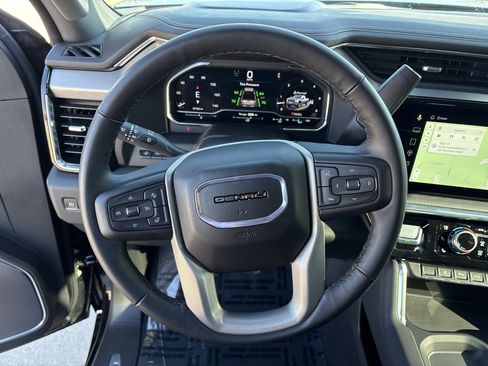 Used 2025 GMC Sierra 2500 Denali w/ Denali Reserve Package image 13