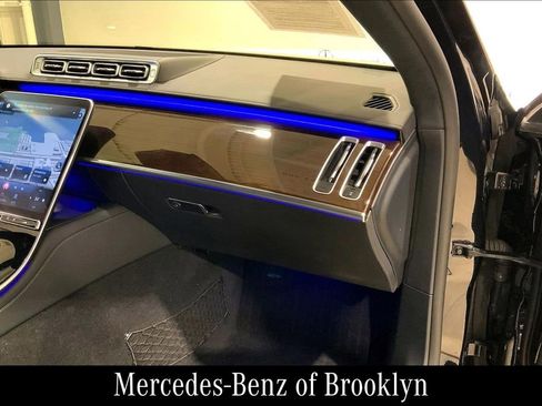 Certified 2024 Mercedes-Benz S 580e 4MATIC Sedan image 20