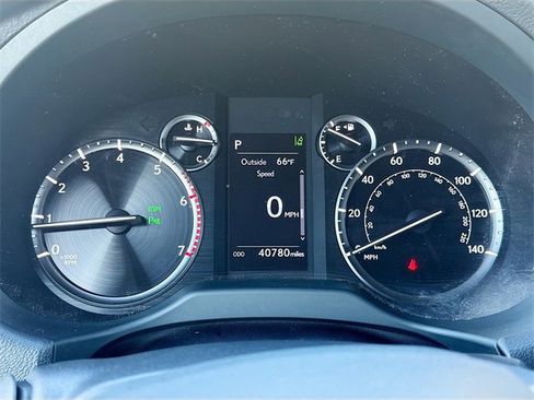 Used 2023 Lexus GX 460 Premium image 41