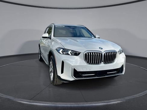 Used 2026 BMW X5 sDrive40i w/ Climate Comfort Package RWD image 12