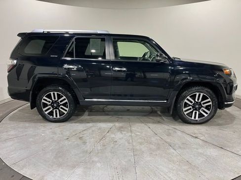 Used 2015 Toyota 4Runner Limited image 7