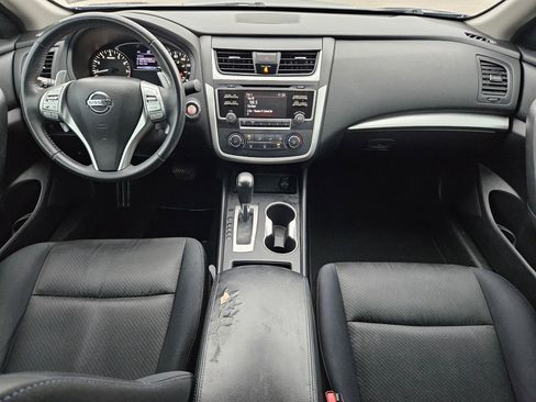 Used 2017 Nissan Altima 2.5 SR w/ Midnight Edition Package image 16