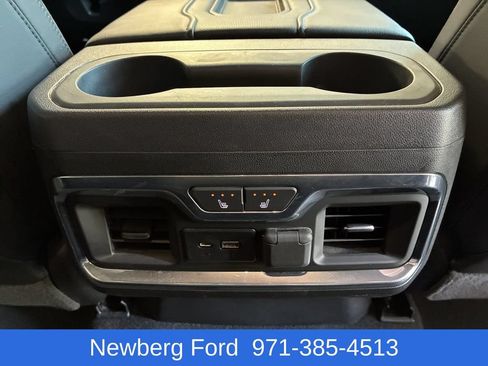 Used 2020 Chevrolet Silverado 1500 High Country w/ Technology Package AWD/4WD image 32