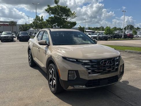 Used 2022 Hyundai Santa Cruz Limited AWD/4WD image 2