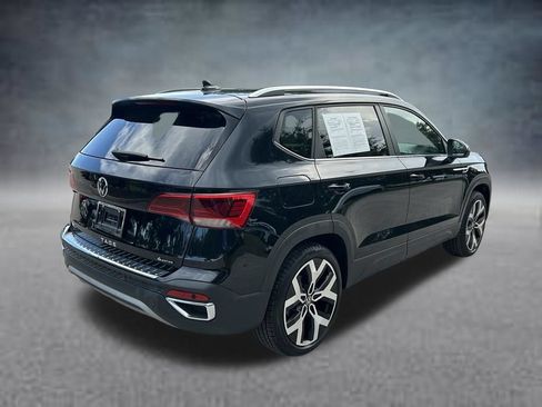 Certified 2023 Volkswagen Taos SEL AWD/4WD image 5