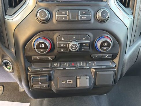 Used 2022 Chevrolet Silverado 2500 LT w/ Convenience Package AWD/4WD image 26