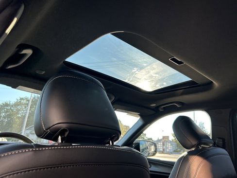 New 2025 Jeep Grand Cherokee L Altitude image 18