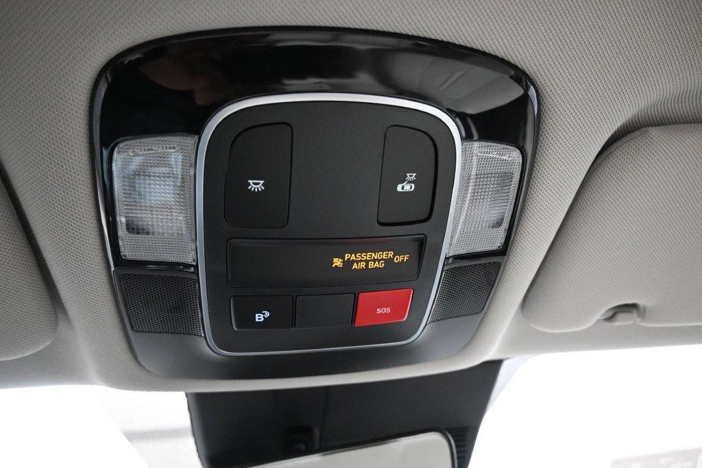 Used 2025 Hyundai Sonata SEL AWD/4WD image 23