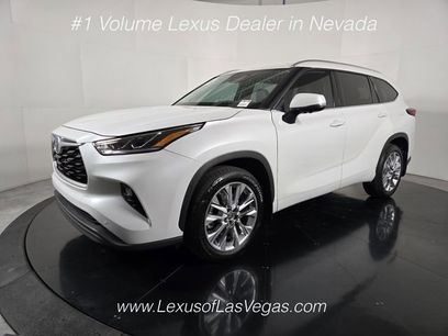 Used 2023 Toyota Highlander Limited