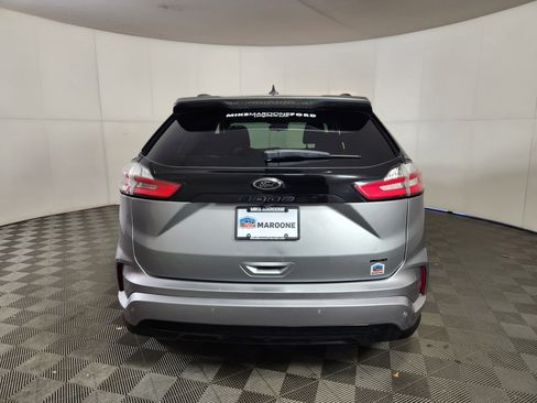 Used 2022 Ford Edge SE w/ Black Appearance Package image 6