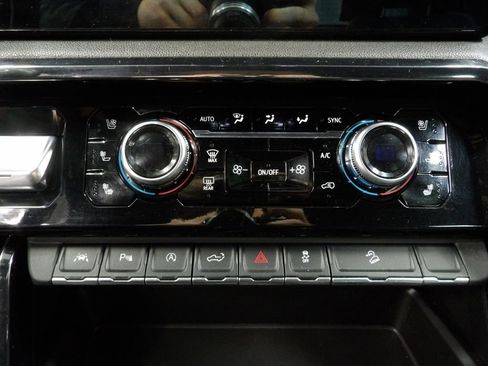 Used 2023 GMC Sierra 1500 AT4 AWD/4WD image 53