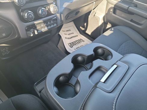 Used 2025 RAM 2500 Big Horn AWD/4WD image 20
