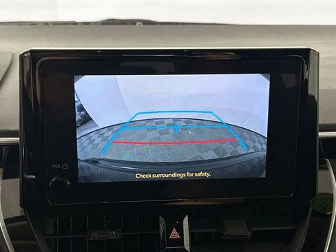 Used 2024 Toyota Corolla LE FWD image 12