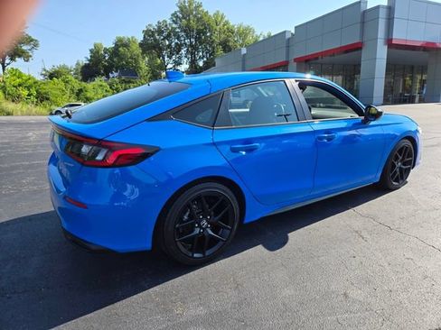 Used 2023 Honda Civic Sport image 9