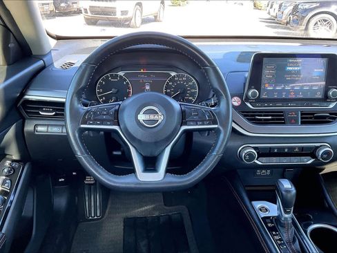 Used 2024 Nissan Altima 2.5 SR image 6