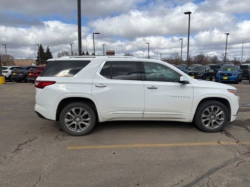 Used 2019 Chevrolet Traverse Premier image 9
