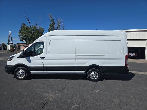 Used 2024 Ford Transit 250 148 High Roof Extended AWD image 8