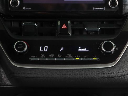 Used 2022 Toyota Corolla SE FWD image 20