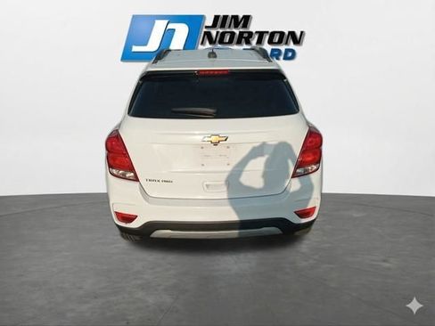 Used 2021 Chevrolet Trax LT AWD/4WD image 9