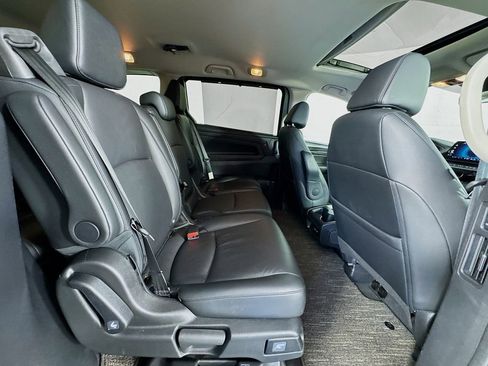 Used 2025 Honda Odyssey EX-L image 30