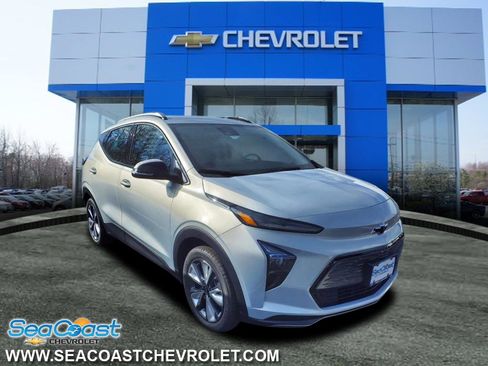New 2023 Chevrolet Bolt EUV LT w/ Convenience Package image 1