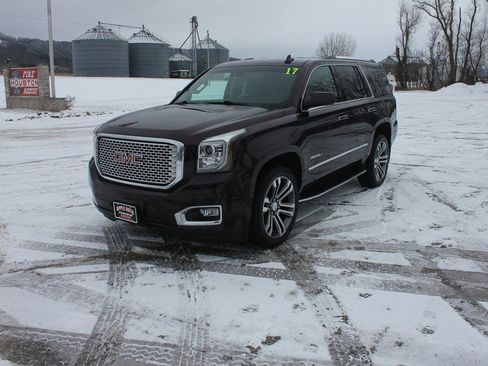 Used 2017 GMC Yukon Denali w/ Open Road Package image 1