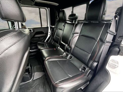 Used 2020 Jeep Gladiator Rubicon AWD/4WD image 23