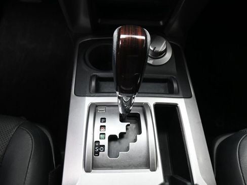 Used 2015 Toyota 4Runner Limited image 27
