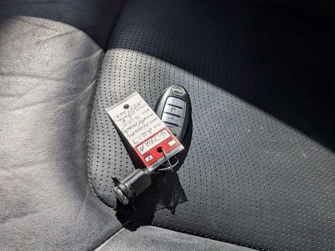 Used 2017 Nissan Armada SL w/ Technology Package image 28