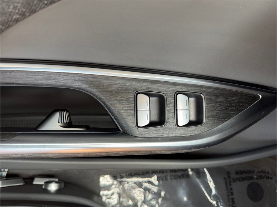 Used 2024 Lucid Air Touring AWD/4WD image 18