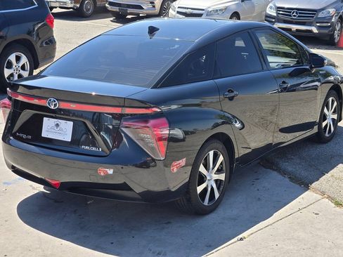 Used 2018 Toyota Mirai FWD image 17