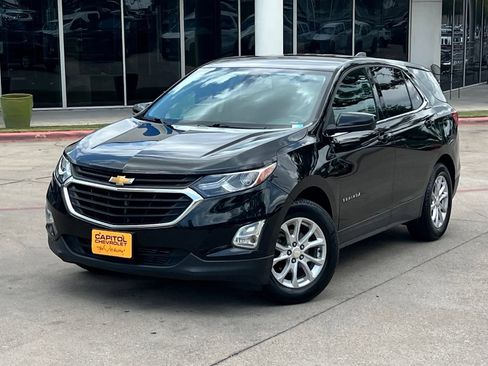 Used 2020 Chevrolet Equinox LT FWD image 2