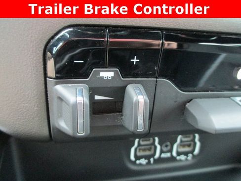 Used 2021 RAM 2500 Big Horn w/ Level 1 Equipment Group image 19