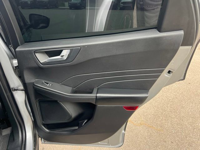Used 2021 Ford Escape SEL AWD/4WD image 12