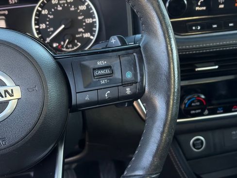 Certified 2021 Nissan Rogue SL w/ Premium Package image 17