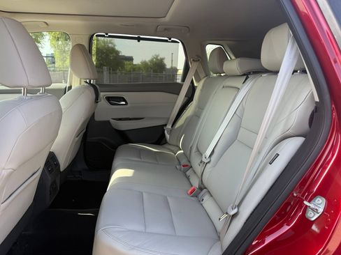 Certified 2021 Nissan Rogue SL FWD image 9
