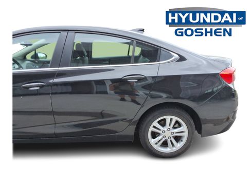Used 2017 Chevrolet Cruze LT FWD image 6