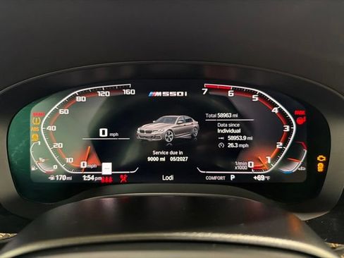 Used 2021 BMW M550i xDrive w/ Executive Package AWD/4WD image 32