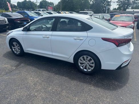 Used 2019 Hyundai Accent SE FWD image 6