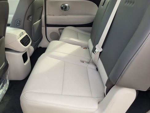 New 2026 Hyundai Ioniq 9 SEL image 7