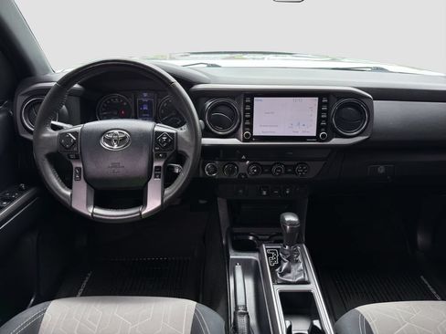 Used 2020 Toyota Tacoma TRD Off-Road AWD/4WD image 14